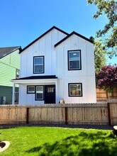 Building Photo - 1180 Woodrow Ln