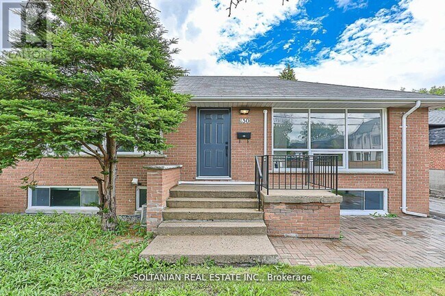 Photo du bâtiment - 130 Palmer Ave