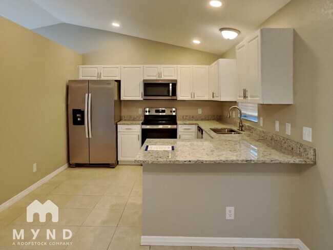 Building Photo - 12144 Dubarry Ave