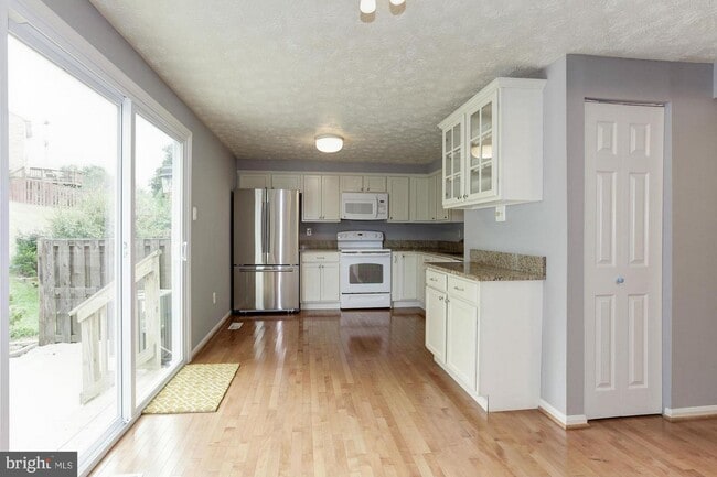 Building Photo - 638 Coral Reef Dr