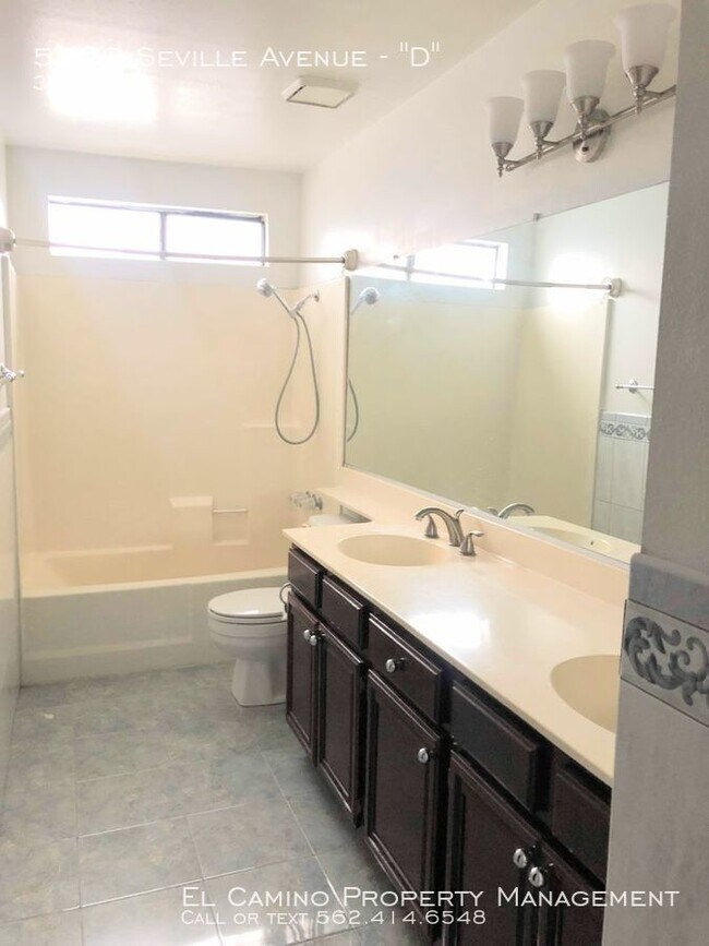 Building Photo - Beautiful Townhouse - Huntington Park