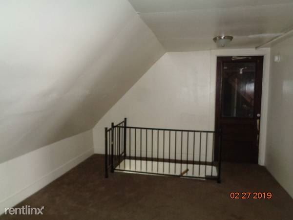 Foto del edificio - 4 br, 2 bath House - 20 Galusha St