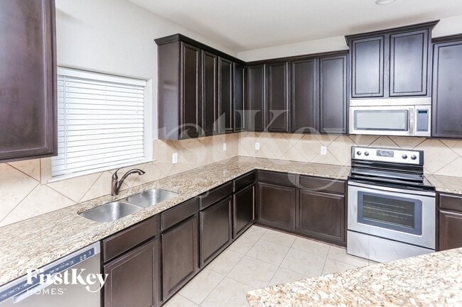 Foto del edificio - 202 Brook Ct