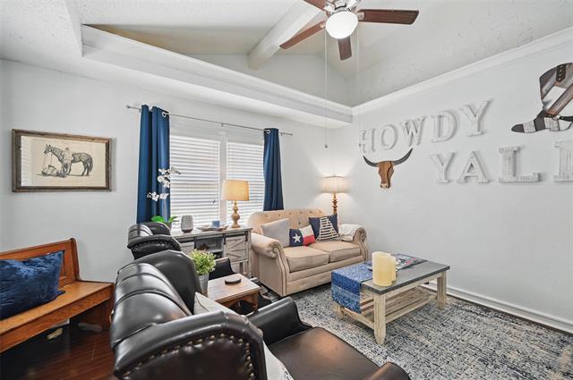 Foto del edificio - 5213 Lovell Ave