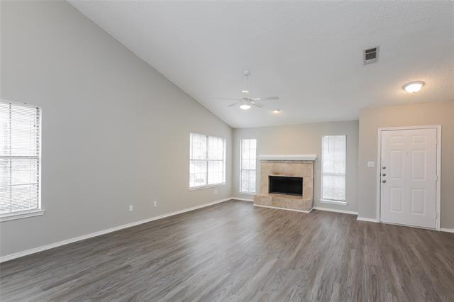 Foto del edificio - 4116 O B Crowe Dr