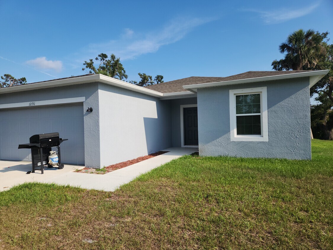 Primary Photo - 1291 Eden Ave