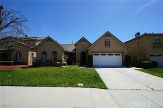 Building Photo - 1833 English Oak Way