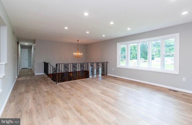 Foto del edificio - 5084 Sands Rd