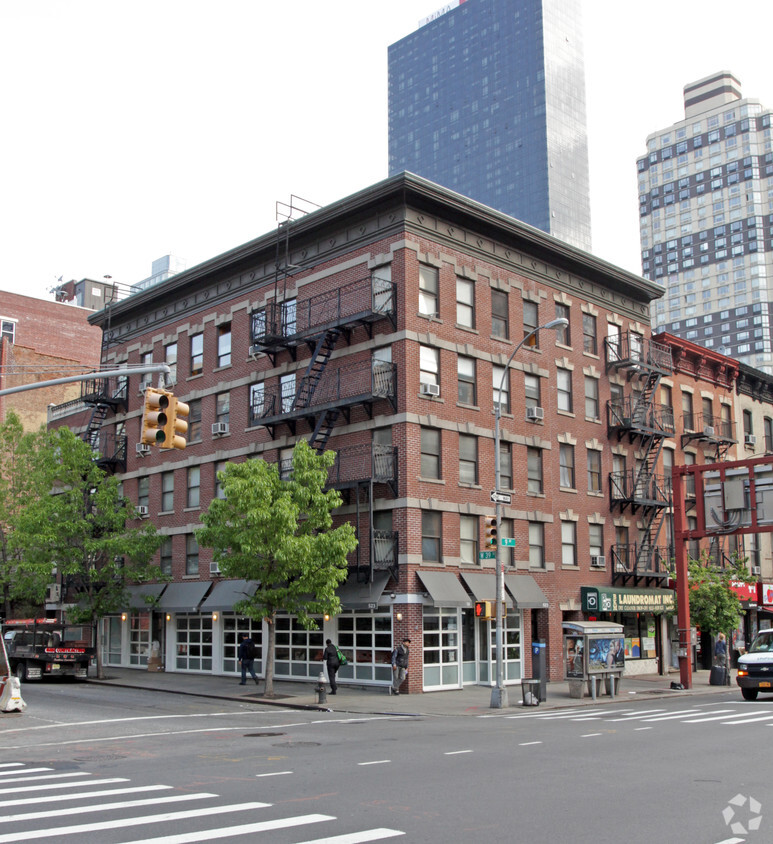 Foto principal - 523 Ninth Avenue