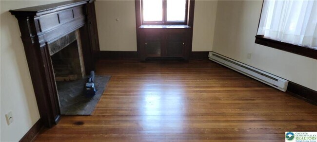 Foto del edificio - 444 W 3rd St
