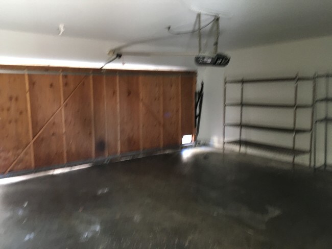 Building Photo - 6431 Los Robles Ave