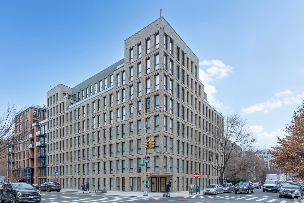 100 Lenox Rd - 100 Lenox