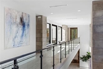 Building Photo - 4 Soaring Bird Ct