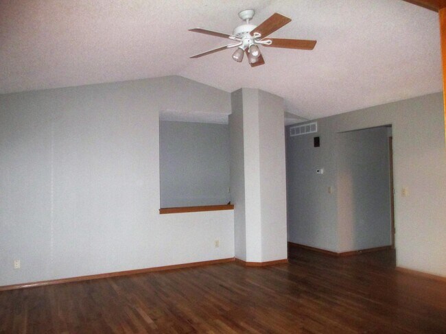 Foto del edificio - 11310 W Delano Ave