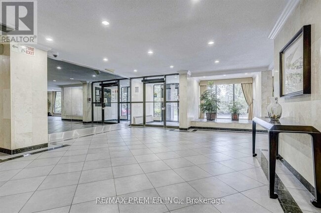 Photo du bâtiment - 175 Hilda Ave