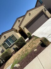 Building Photo - 653 Pegasus Dr