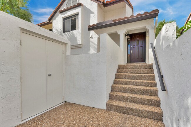 Foto del edificio - 7888 Granada Pl