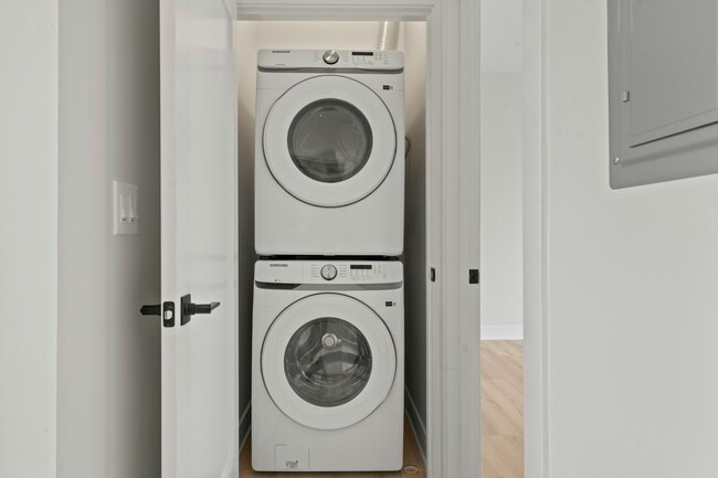 Building Photo - 432-436 S. Maple Ave, Unit 434 - 201