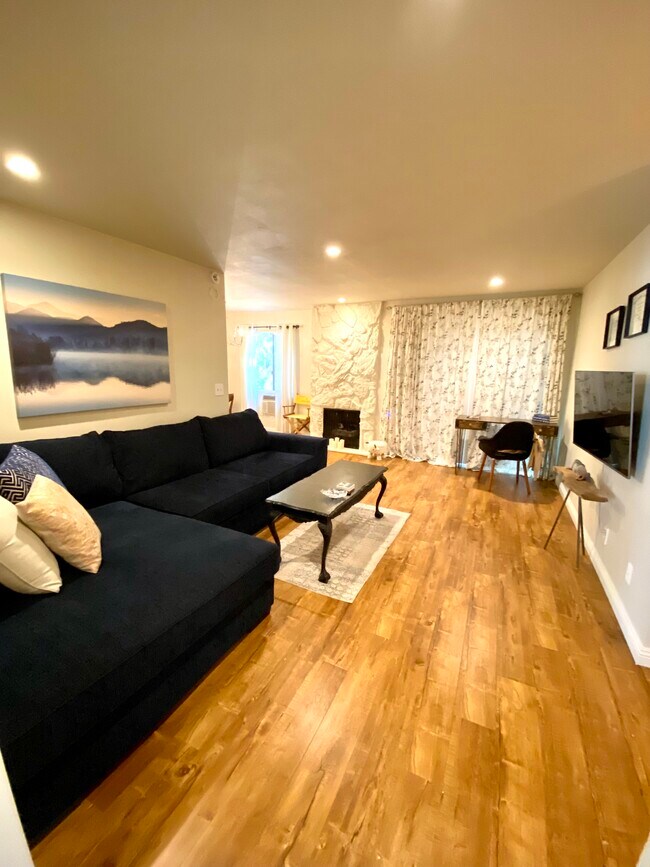 Foto del edificio - 4350 Berryman Ave