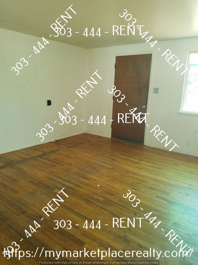 Building Photo - 3 Bedroom Home in Commerce City!