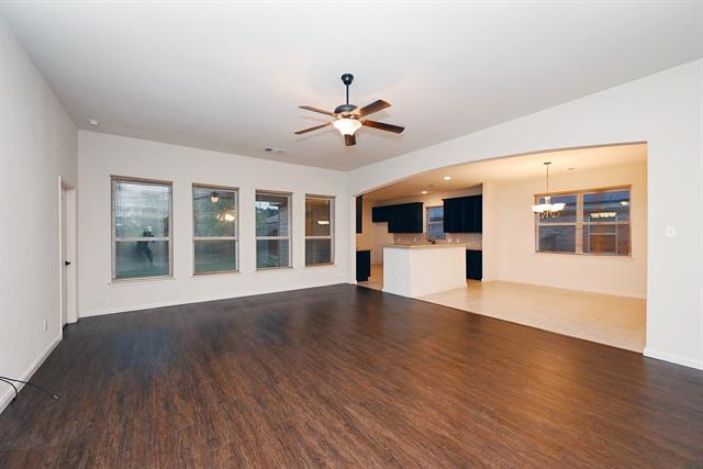 Foto del edificio - 2413 Spring Meadows Dr