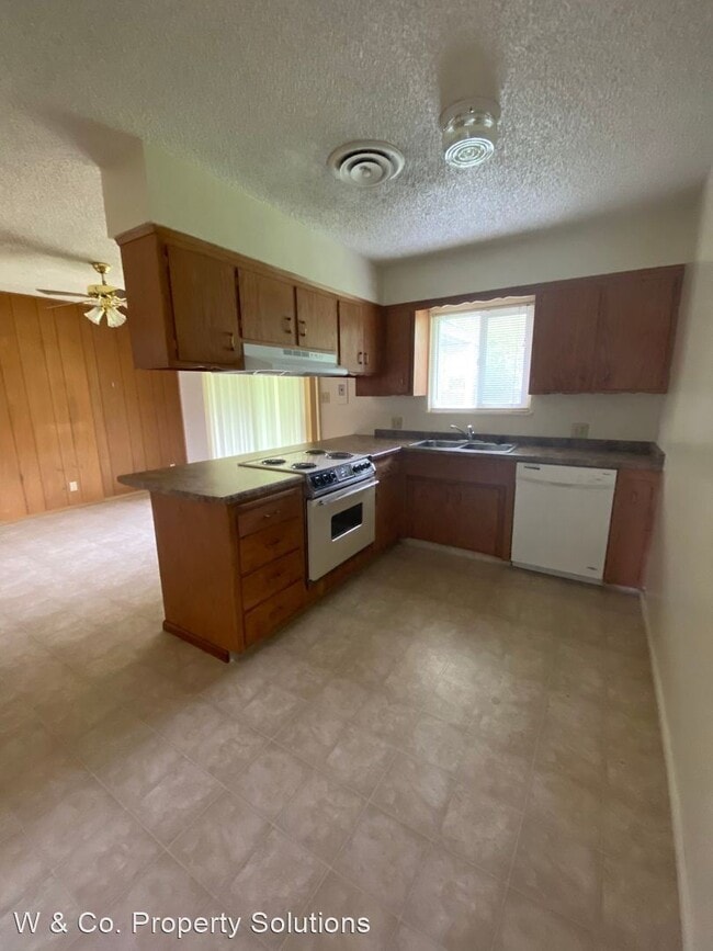 Building Photo - 3 br, 2 bath House - 6518 Leonard Dr