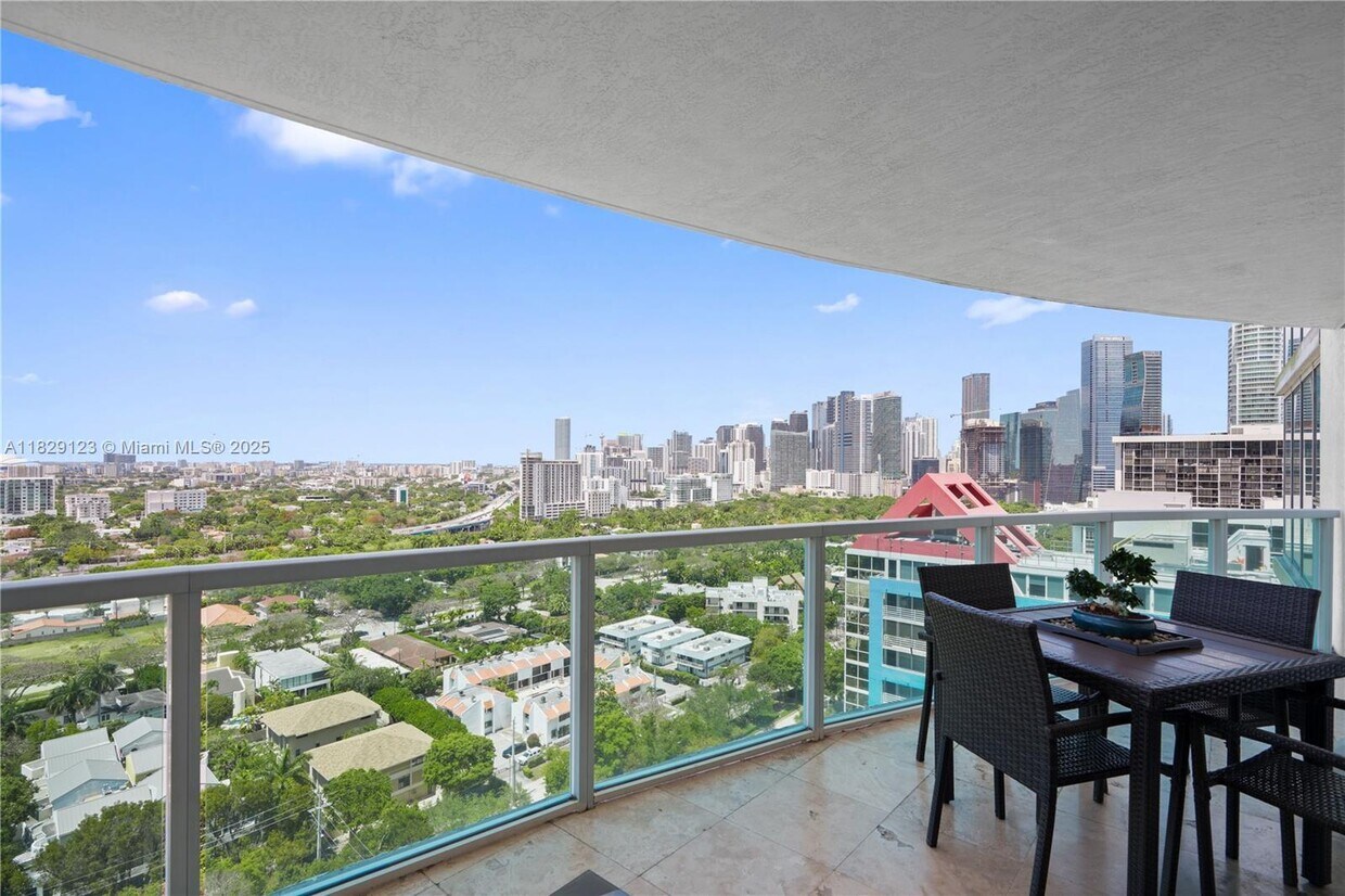 Primary Photo - 2101 Brickell Ave