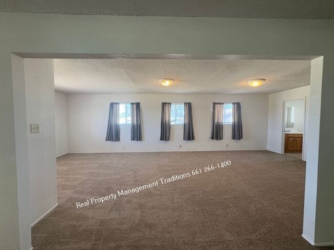 Foto del edificio - 38962 180th St E