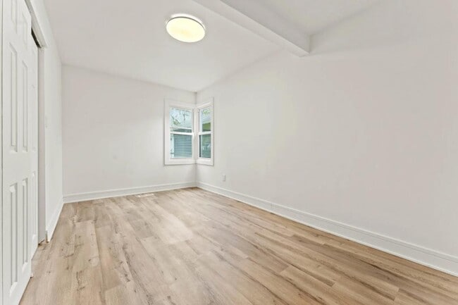 Foto del edificio - 18241 Ridgewood Ave