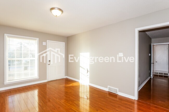 Foto del edificio - 3842 Kipling Ave