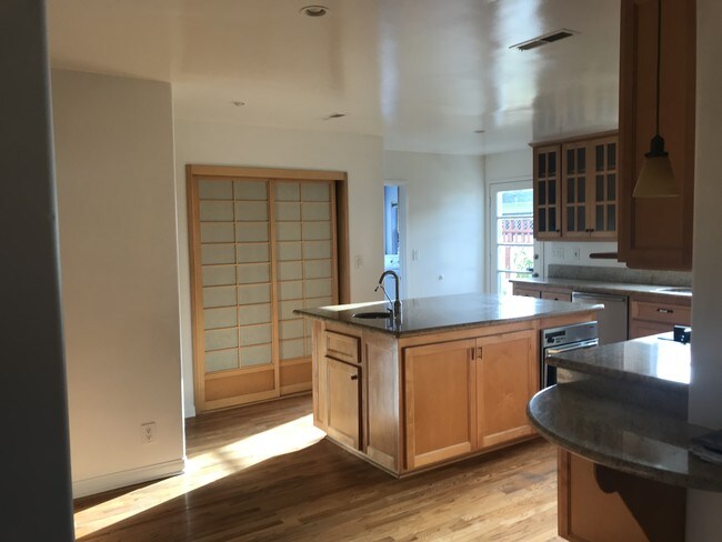 Foto del edificio - 3770 Stewart Ave