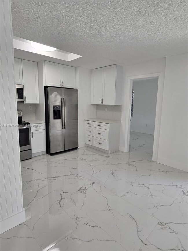 Building Photo - 13470 SW 24th St