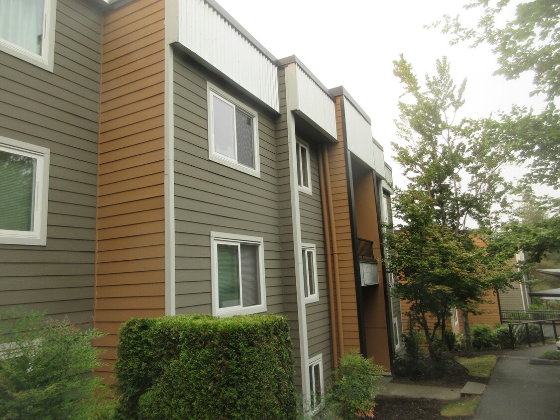 Primary Photo - 748 Kirkland Cir