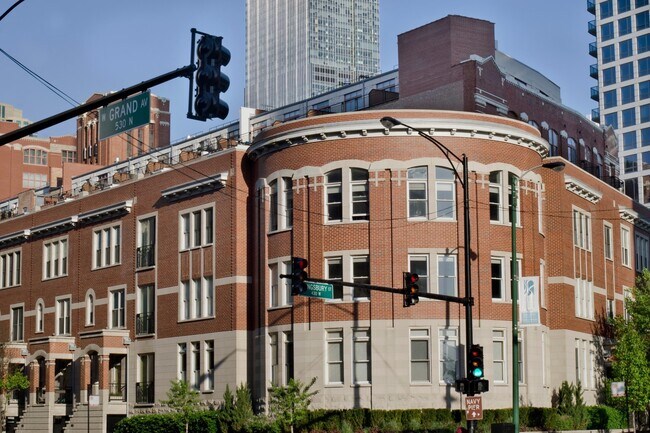 Foto del edificio - 501 N Kingsbury St