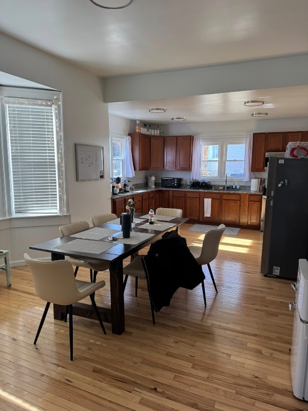 Building Photo - 3805 Regent Ave