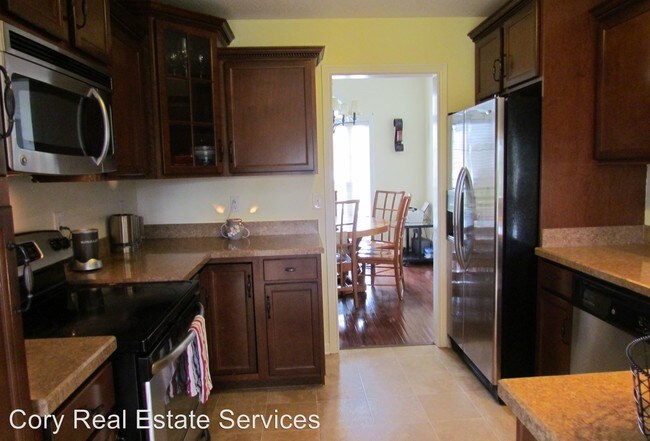 Building Photo - 3 br, 2.5 bath House - 1410 Bruceton Dr.