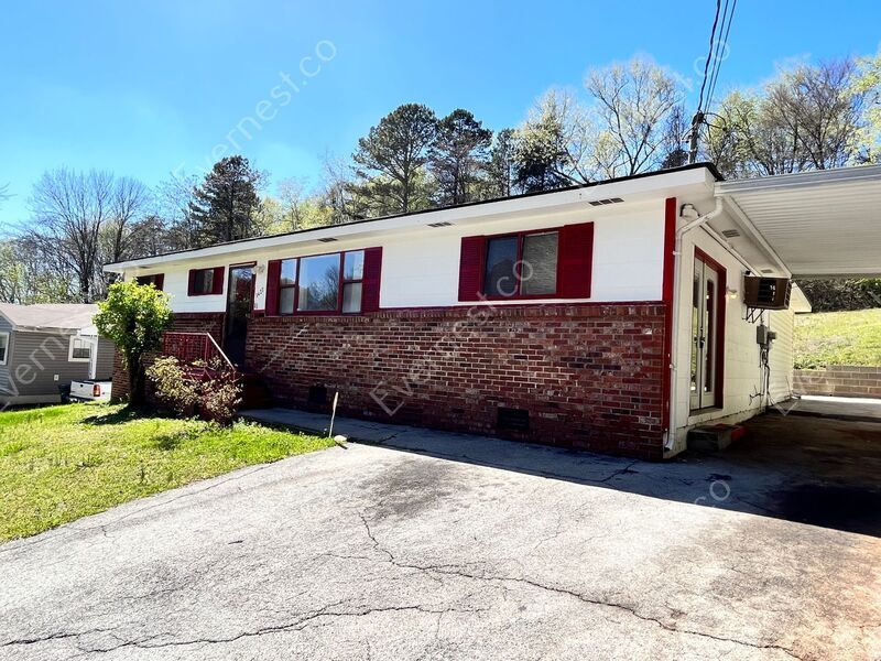 3427 Vinewood Dr, Chattanooga, TN 37406 House for Rent in Chattanooga