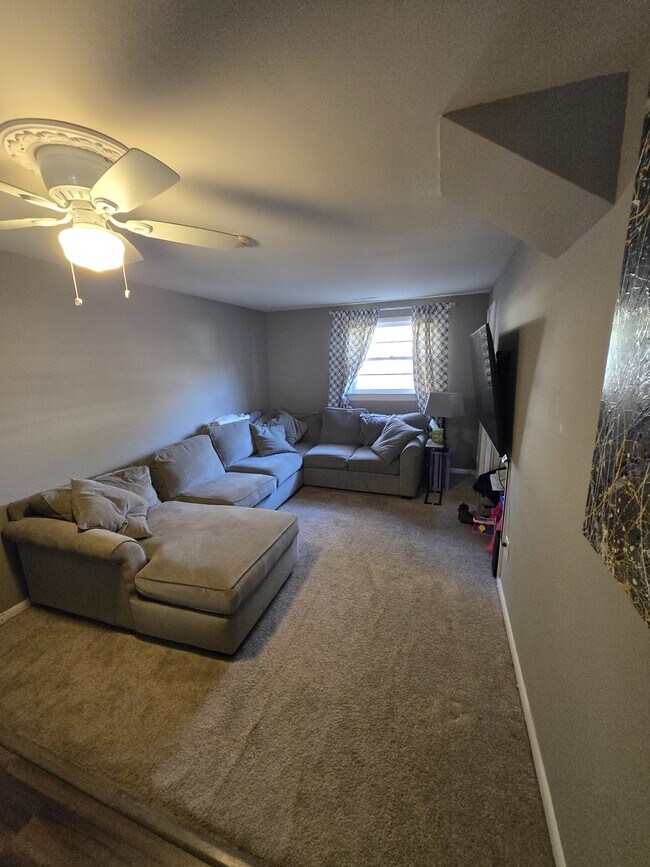 Foto del edificio - 509 Frank Ln