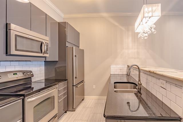 Foto del edificio - 3015 Bryan St