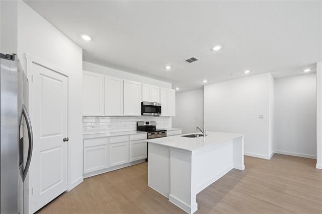 Foto del edificio - 6814 Welsh Dr