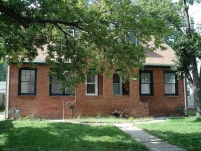 Building Photo - 674 S Eleventh St
