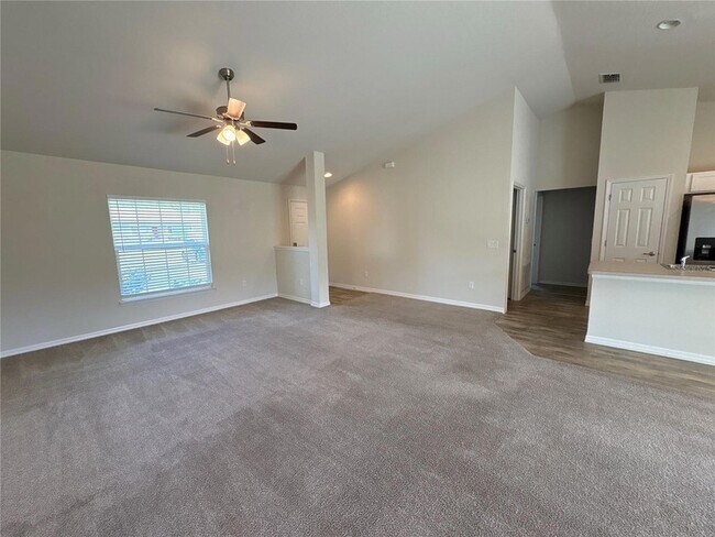 Building Photo - 15415 SW 34th Ave