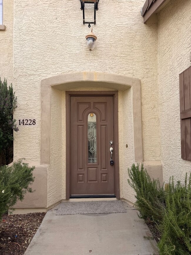 Building Photo - 14228 W Country Gables Dr