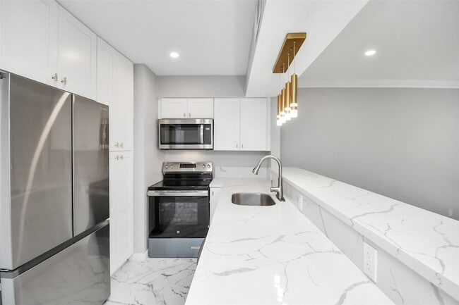 Building Photo - 17202 Imperial Valley Dr