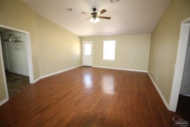 Building Photo - 3309 Bauer Rd