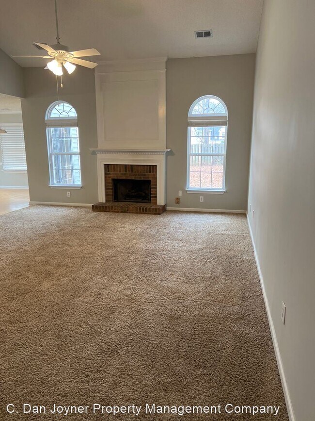 Foto del edificio - 3 br, 2 bath House - 12 Woodruff Lake Way