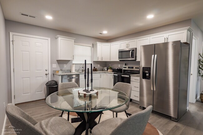 Foto del edificio - 127 Parkers Loop