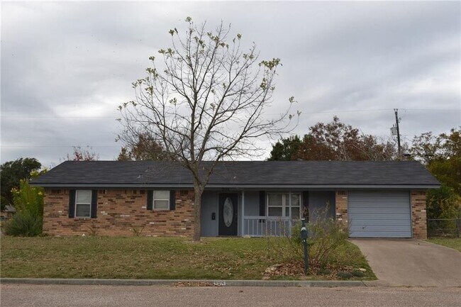 Front - 504 N Avenue X