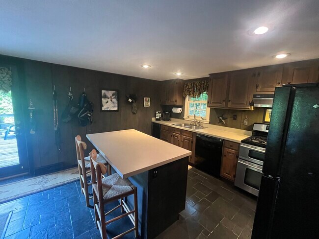 Foto del edificio - 64 Quarry Ln