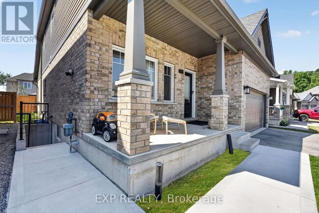 Building Photo - 9469 Tallgrass Ave